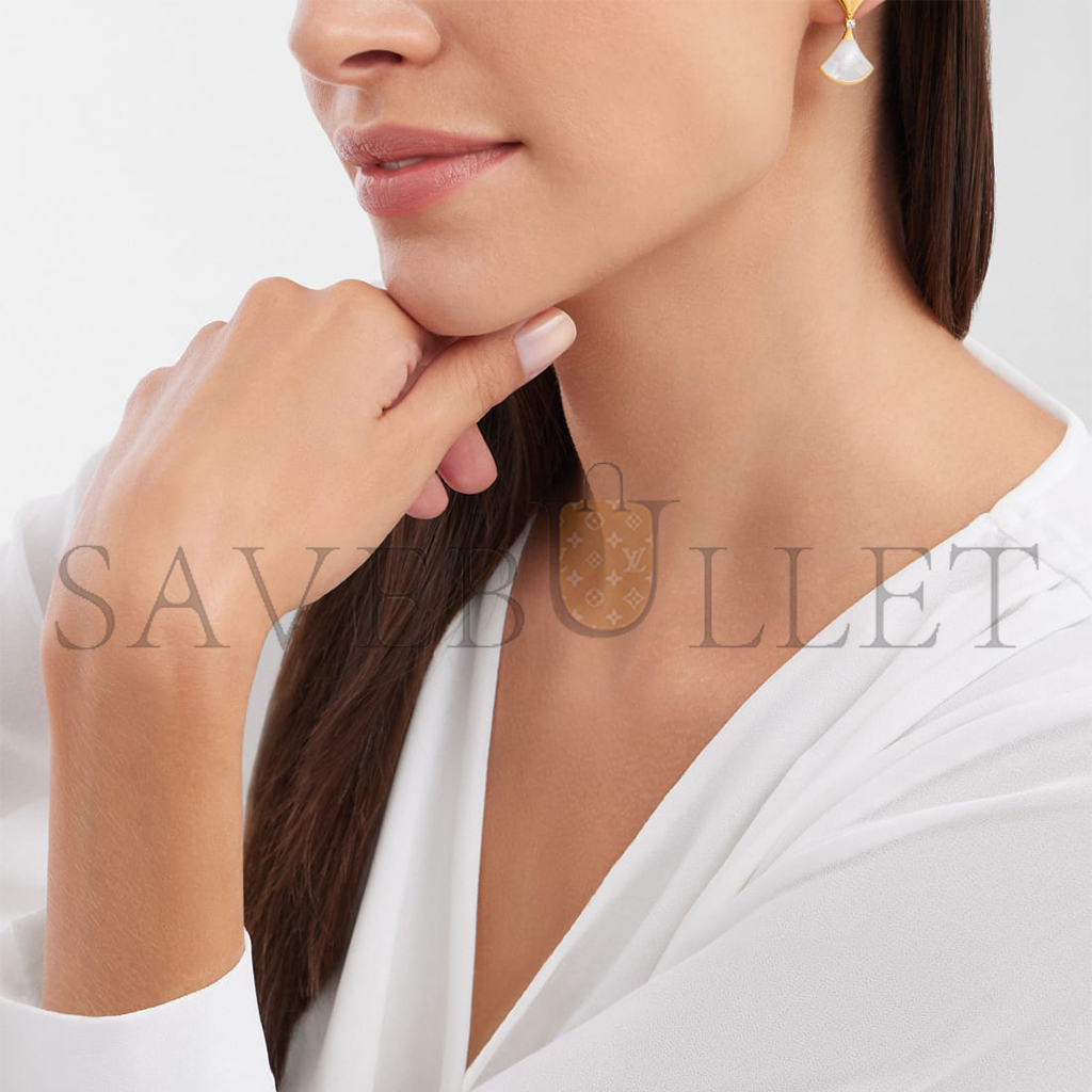 B*l*ai divas’ dream earrings